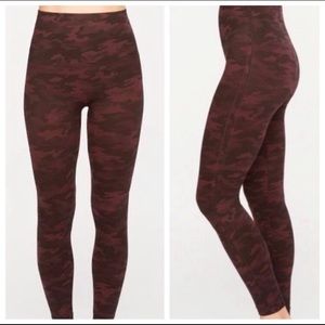 SPANX Look at Me Now Seamless Leggings Camo